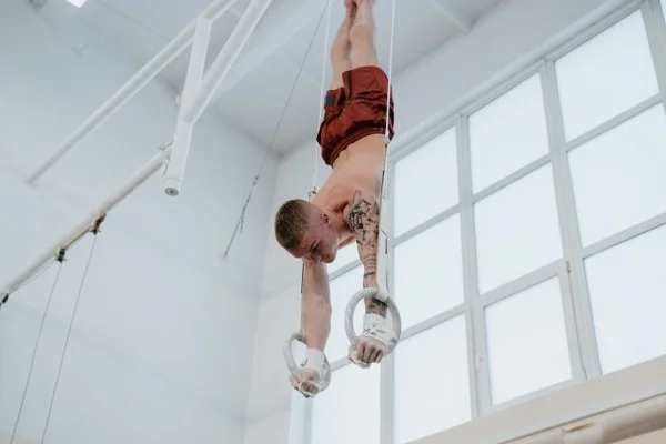 gymnast on rings competition